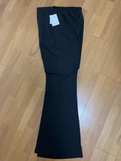 センタープレスフレアパンツ M ブラックのサムネイル