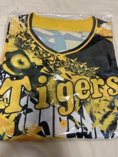 阪神タイガース ユニフォーム Joshin ②のサムネイル