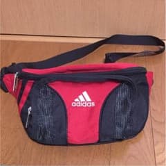 アディダス ウエストポーチのサムネイル