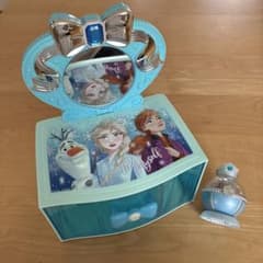 アナと雪の女王ドレッサー　おまけ付きのサムネイル