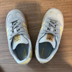 adidas サンバ　キッズのサムネイル