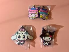 ガチャガチャ サンリオ たまごっち キャラクター ラバーキーホルダー 3種セットのサムネイル