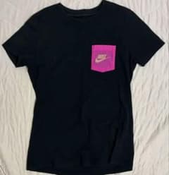 NIKE 半袖Tシャツ ポケット付き ブラック　ちびTのサムネイル