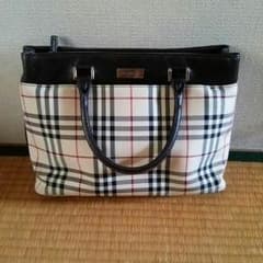 ※ゆめ様専用※☆お値下げ☆バーバリーのバックのサムネイル
