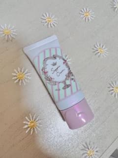 《未使用品★》クラブ　すっぴんクリーム　マシュマロマットのサムネイル