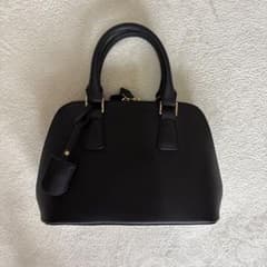 レディースハンドバッグ　PERENNEペレンネ　黒のサムネイル