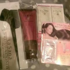 新品ラサーナ☆おまけ付☆ヘアカラートリートメントのサムネイル