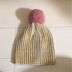 美品 ボボショセス ベビー ニット帽のサムネイル