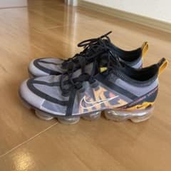Nike Air Vapormax スニーカー グレーのサムネイル