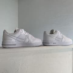 air force react white/pure platinamのサムネイル