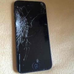 【ラダーさま専用】iPhone5 64GB ジャンクのサムネイル