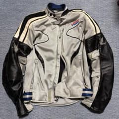 Honda HRC ジャケット M シルバー/ブラック TAICHI 胸ガード付 Honda HRC ジャケット M シルバー/ブラック TAICHI 胸ガード付 - メルカリ