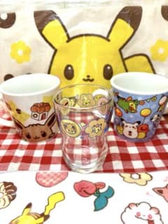 新品未使用　ミスド　ポケモン　ピカチュウ　イーブイマグカップ　つよいこグラス