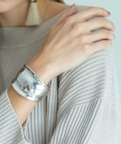 新品 aquagirl《STUDIOUS別注》 シルバーバングルのサムネイル