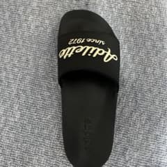 adidas adilette 1992 ブラックサンダルのサムネイル