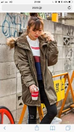 最終値下げ！！美品✨ カーキ ダウンコートのサムネイル