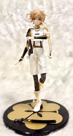 刀剣乱舞　物吉貞宗　スケールフィギュア　刀チャーム付きのサムネイル