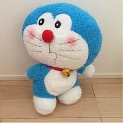 ドラえもん ぬいぐるみのサムネイル
