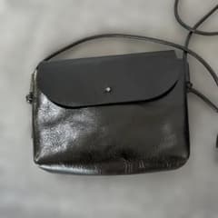 ブラックレザー フラップショルダーバッグ