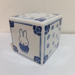 大阪関西万博　ミッフィー　貯金箱　オランダ館　 Delft 大阪関西万博 ミッフィー 貯金箱 オランダ館 Royal Delft - メルカリ