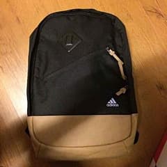 adidas リュックのサムネイル