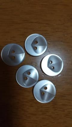 ボタン５個セットのサムネイル