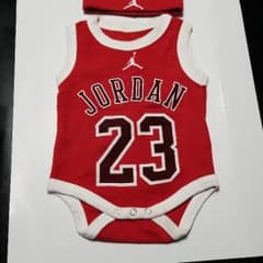 専用　ロンパース　JORDANのサムネイル