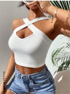 SHEIN クリスクロス　リブニット　ホルダートップのサムネイル