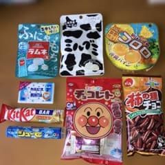 お菓子詰め合わせセット 8点セット チョコ グミ まとめ売り - メルカリ