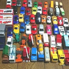 ミニカー65台❗早い者勝ち❗・・・トミカ28台（箱入り未開封が3台）他37台！のサムネイル