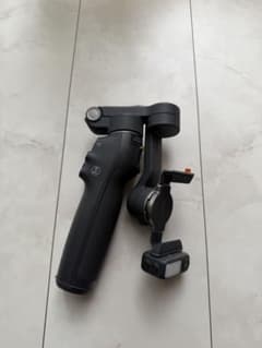 DJI Osmo Mobile 8 スマートフォン用ジンバルスタビライザー 3軸のサムネイル