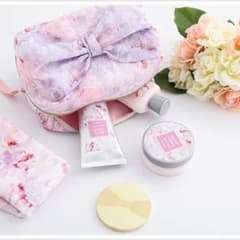 【ラスト1点】Francfranc即完売♡クリスマス限定コフレ♡花柄ポーチ付きのサムネイル