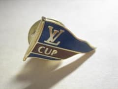 ルイ　ヴィトン　ピンバッジ　LOUIS VUITTONのサムネイル