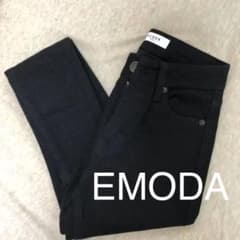 期間限定価格　EMODA スキニーデニムパンツのサムネイル
