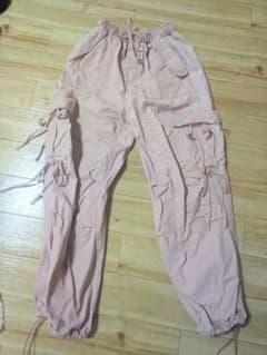 美品　 OLIVE des OLIVE カーゴパンツ ピンク Fサイズのサムネイル