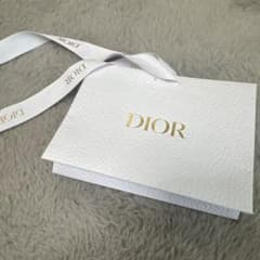 DIORのサムネイル