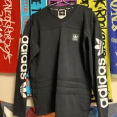 adidas ロンTのサムネイル