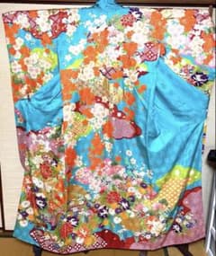 エメラルドブルー 吉祥 花々柄 振袖 身丈160 - メルカリ