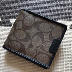 COACH 財布のサムネイル