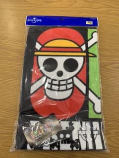 大人気　ONE PIECE フェイスタオル　新品未開封　USJのサムネイル