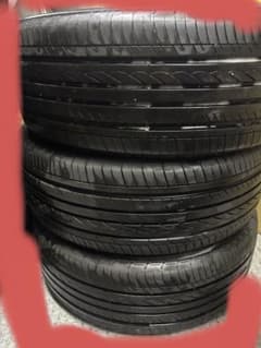 225/50R18 タイヤ　3本のサムネイル