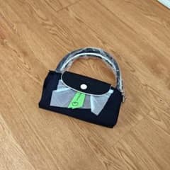【未使用】Longchamp ル プリアージュ グリーン S 黒 ホワイト刺繍のサムネイル