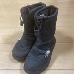 ノースフェイス ヌプシ スノーブーツ　22センチ　ブラックのサムネイル