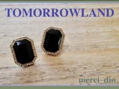 TOMORROWLAND ブラックパーツ スクエア スタッドピアス　ダイヤカットのサムネイル