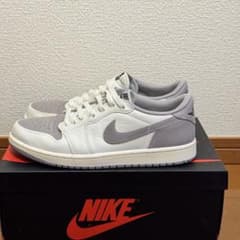 NIKE AIR JORDAN 1 LOW "Atmosphere Grey"のサムネイル