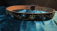 昭南ベンズレザーツタ&フラワースタッズベルトブラック - メルカリ