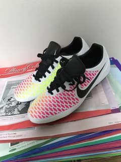 NIKE マジスタオーデン SALE中のサムネイル