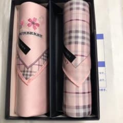 ☆BURBERRY☆ハンカチセット(2枚組)のサムネイル
