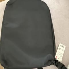 ユニクロ　3WAYスマートバッグのサムネイル