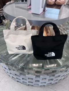 日本未入荷　THE NORTH FACE キャンバストートバッグ ミニ　ホワイトのサムネイル